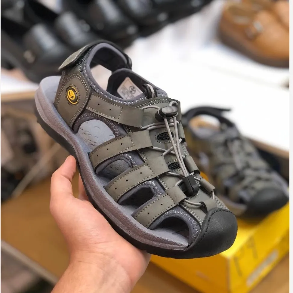 صندل طبیعت گردی مردانه مدل ونتو رنگ طوسی با زیره طبی و رویه تنفس پذیر