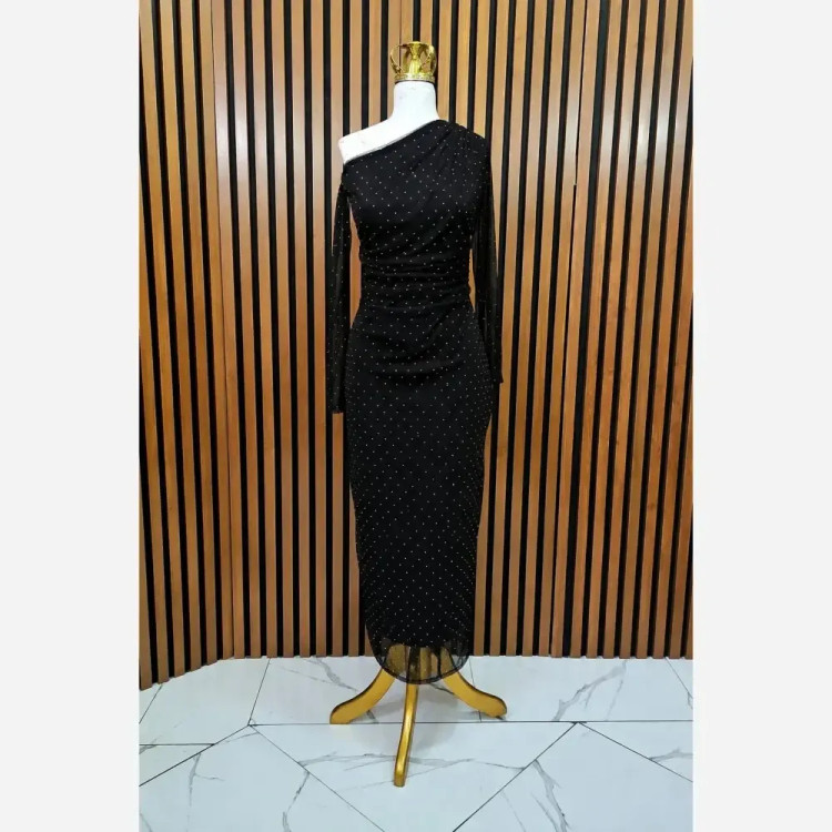 پیراهن مجلسی مشکی زنانه سوژین نگینی جنس تور با آستر قد 130 سایز بزرگ