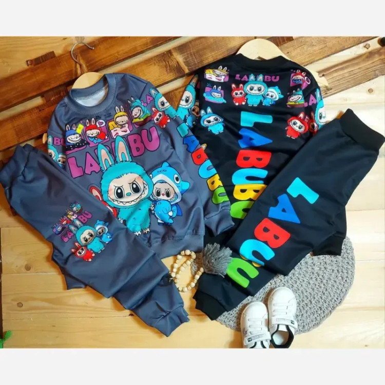 ست بلوز و شلوار بچگانه طرح لبوبو جنس اسپان دورس رنگ مشکی و طوسی سایز 40 تا 55